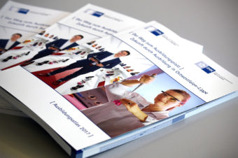 Alle OWL-Lehrstellen auf einen Blick: Jetzt den Ausbildungsatlas 2017 bestellen